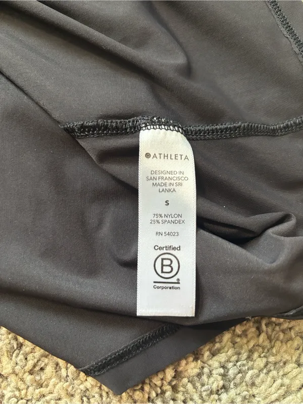 Athleta Tank Top size small - Image 5