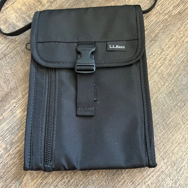 LL Bean Black‎ Nylon Neck Wallet Travel Pouch Crossbody Passport Organizer Bag - Image 2
