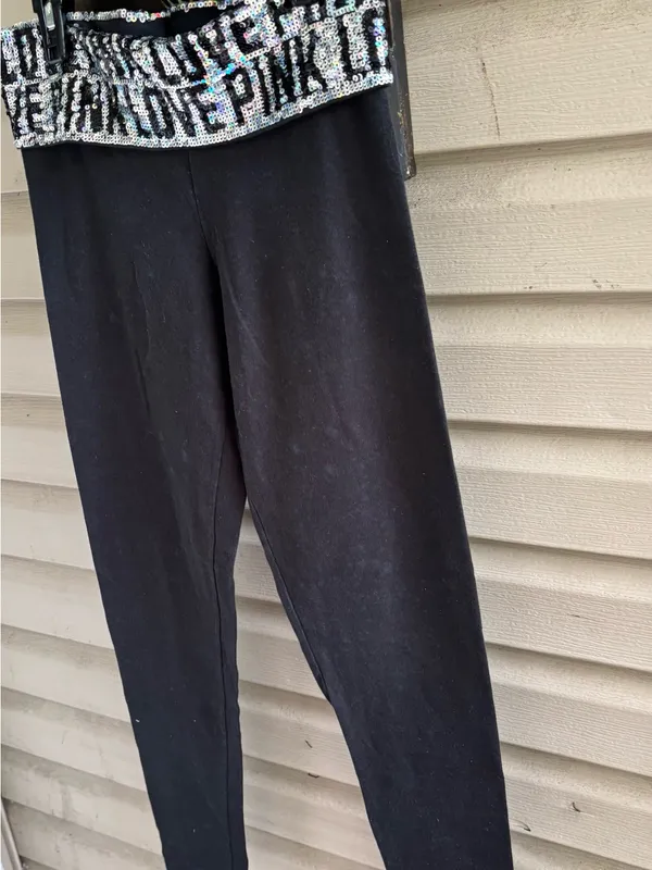 PINK Victoria's Secret Black Leggings with Sequin 'LOVE PINK' Waistband - Image 9
