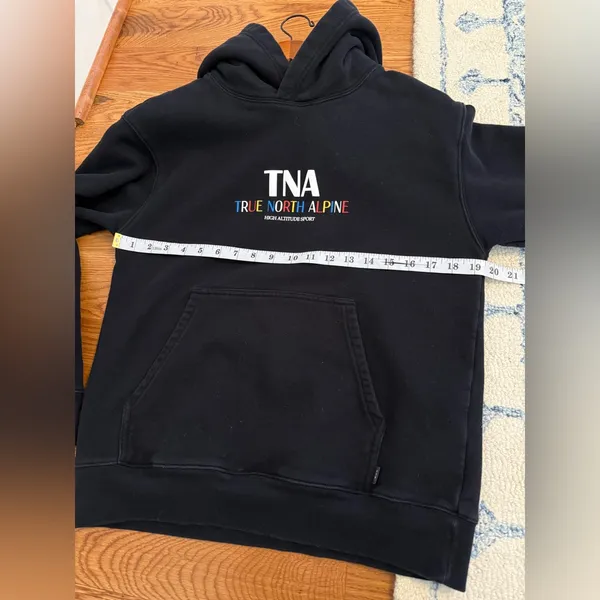 TNA Aritzia True North Alpine Hoodie Black Size Medium - Image 7