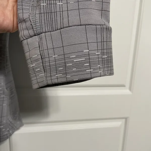 Nike Dri-FIT Women's Hoodie Pullover Gray Plaid Athletic‎ Top Activewear Medium - Image 7