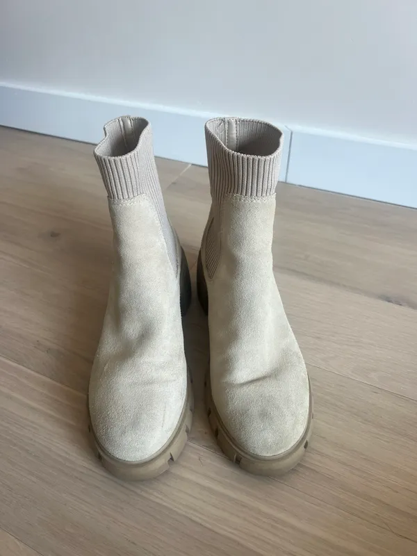 Steven madden boots - Image 2