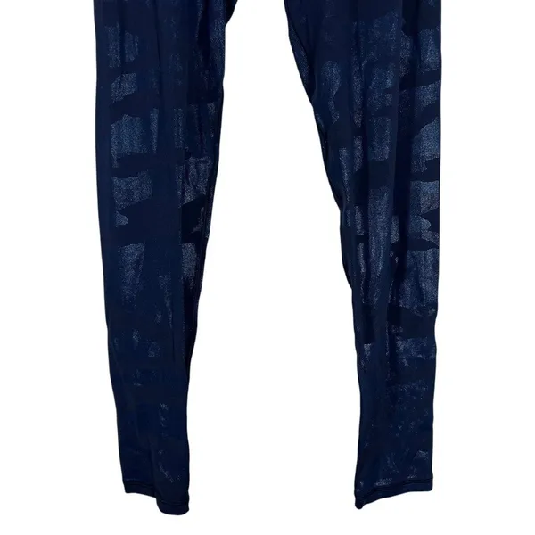 OFFLINE by Aerie Camo Metallic Leggings Navy Blue Athletic Shimmer Size M - Image 4