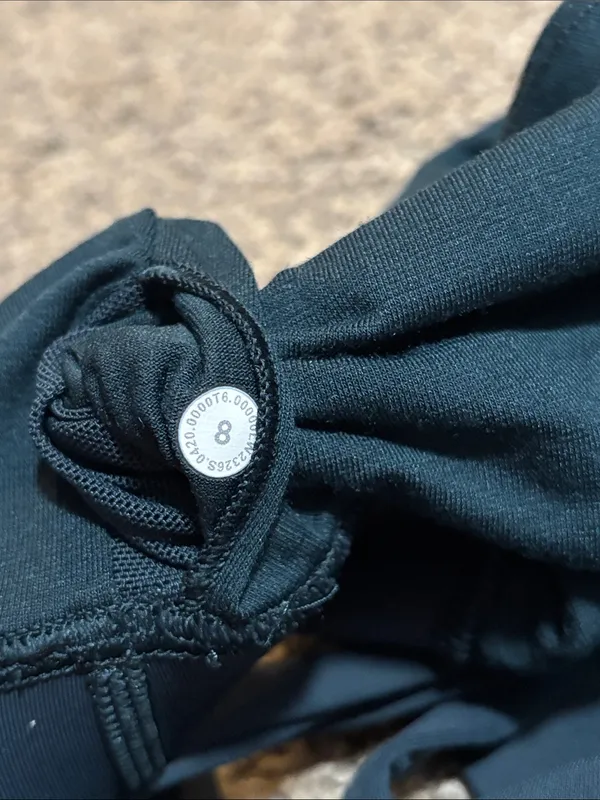 Lululemon Energy Bra *Medium Support, B–D Cups size 8 - Image 3