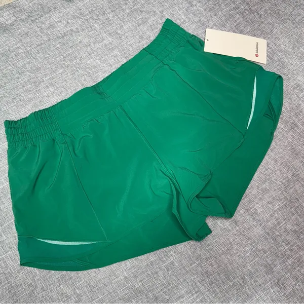 Lululemon Hotty Hot High Rise Athletic Short in Kelly Green Size 12 NWT - Image 6