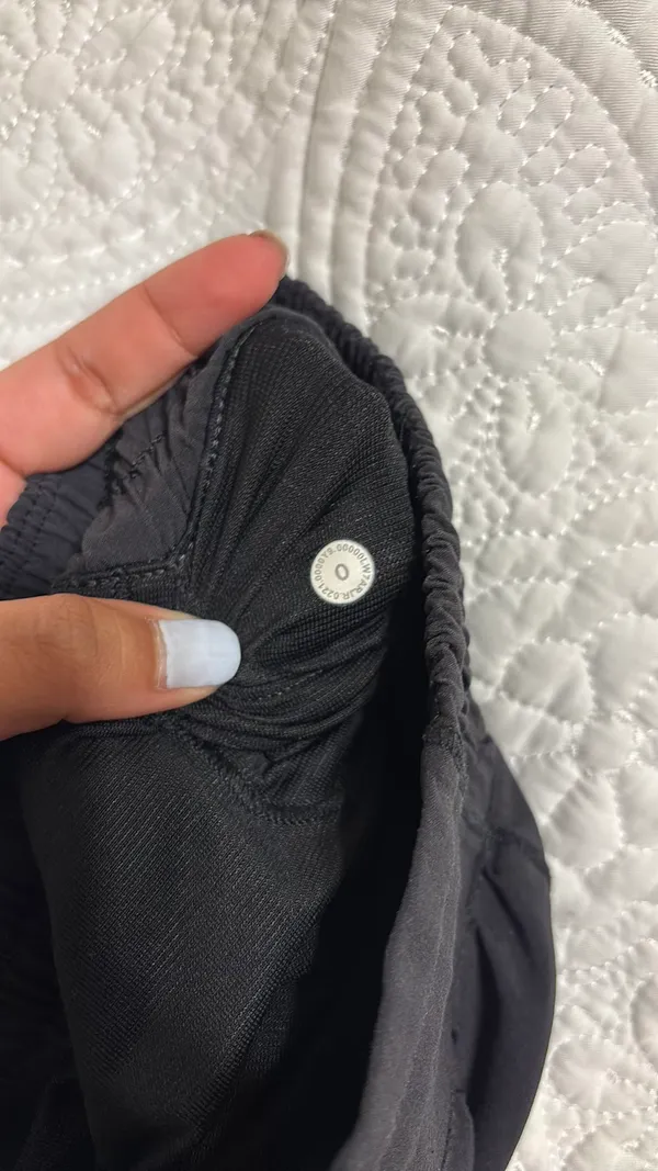 Lululemon Hotty Hot Shorts 2.5" - Image 5