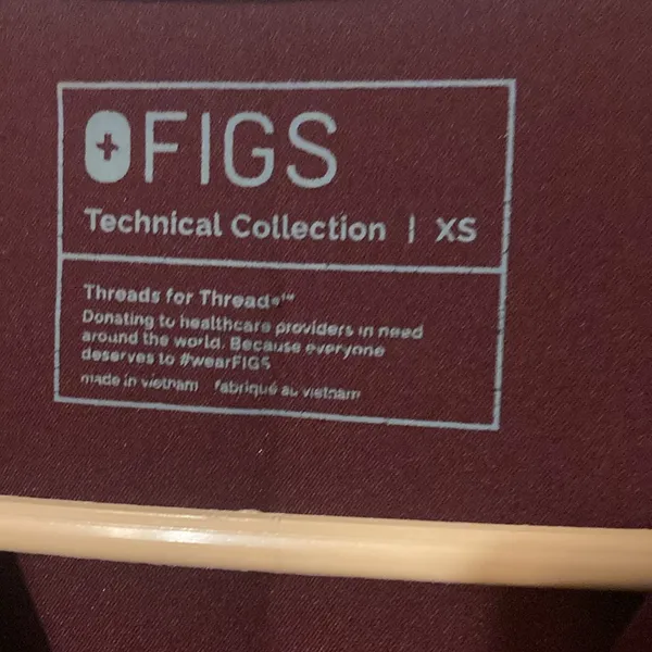 Figs Technical Collection Wine Color Women’s Size XS 3 Pockets - Image 6