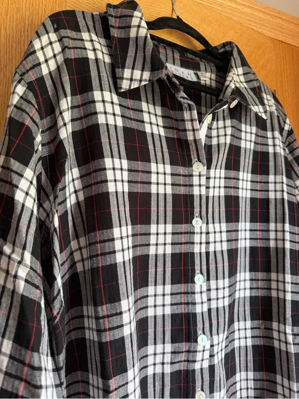 Joan Rivers Plaid Button Down Swing Shirt with Pockets Black White Red 2X - Image 2