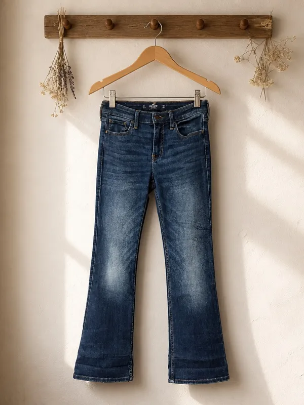 Hollister Deep Blue High-Rise Flare Jeans - Image 3