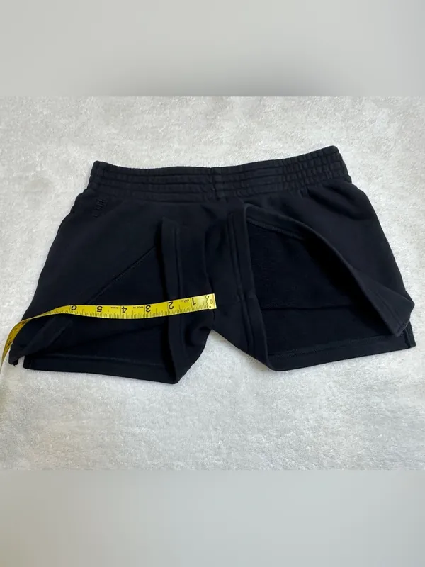 Aritzia TNA Airy AF Fleece Mid-Rise 2" Sweatshorts – Black – XXS - Image 12