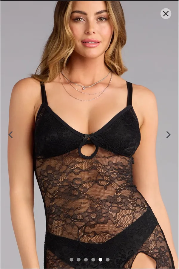 Windsor whispered touch sheer lace maxi dress - Image 3