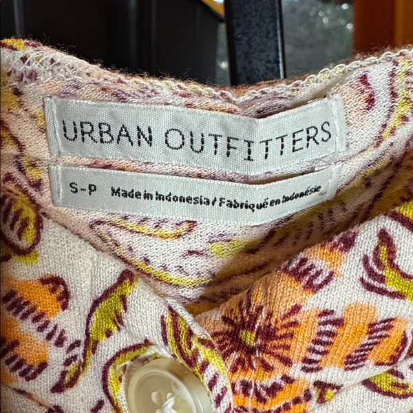 Urban Outfitters Floral Puff Sleeve Peasant Boho Crop Top Size Small - Image 5
