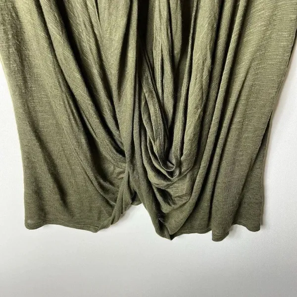 Forever 21 Front Wrap Green Top Women’s Size Medium‎ - Image 3