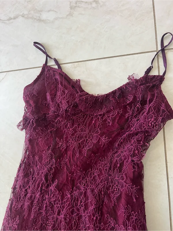Urban Outfitters Burgundy Lace Mini Dress Size Large - Image 4