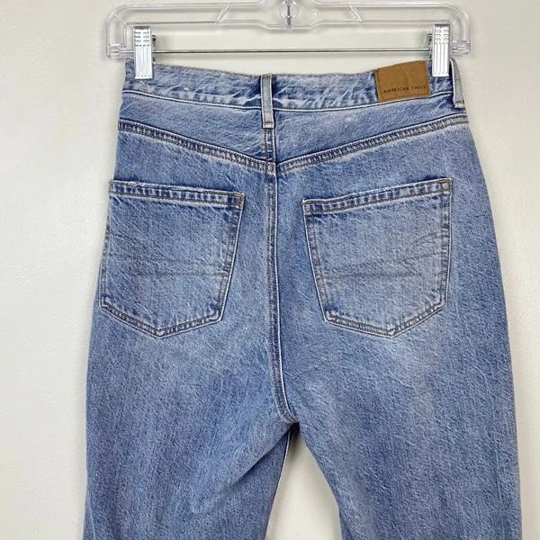 American Eagle‎ Highest Rise Mom Jeans Destroyed Light Wash Slim Leg Size 00 - Image 6