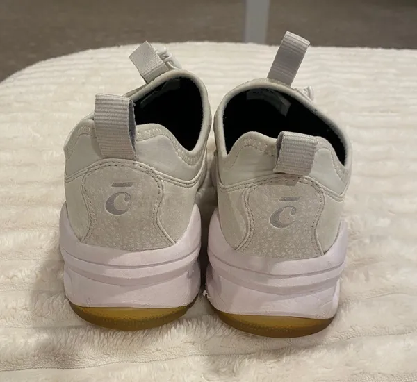 Clove Sneakers White Size 7.5 - Image 2