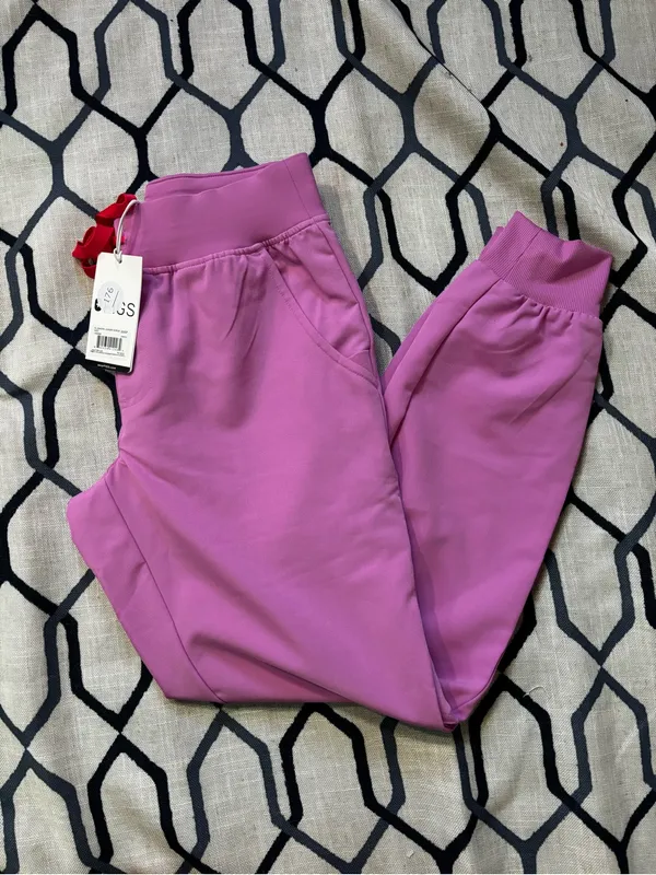 Figs Women’s Zamora Jogger Scrub Pants in Pink Cloud Size XXS/P NWT!!! - Image 2