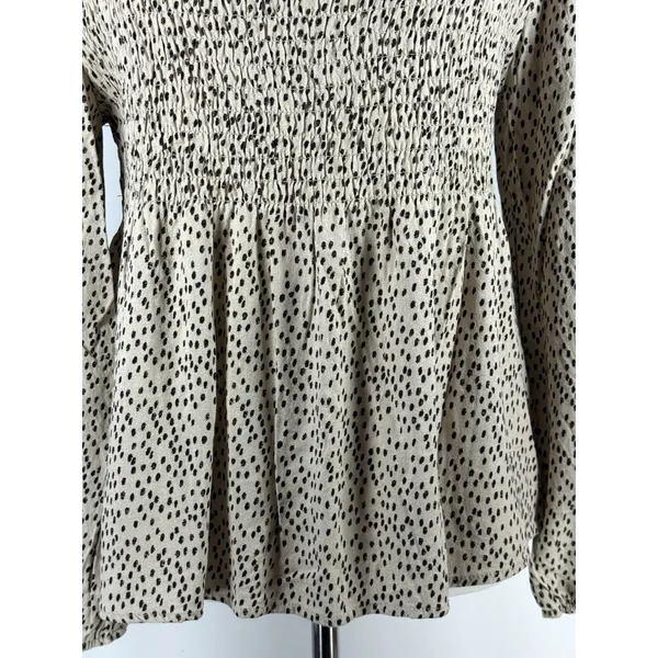 Urban Romantics Womens Long Sleeve Cheetah Print‎ Blouse Size L Smocked Peasant - Image 6