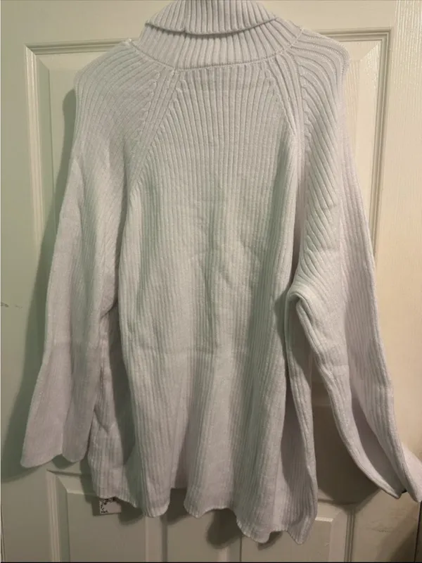 Cozy Cream Ribbed Turtleneck Sweater White - Image 4