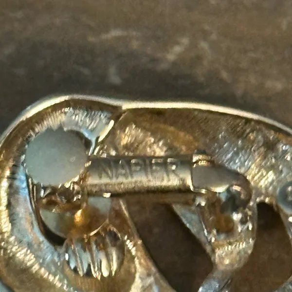 Vintage Napier gold tone chain link clip on earrings - Image 4