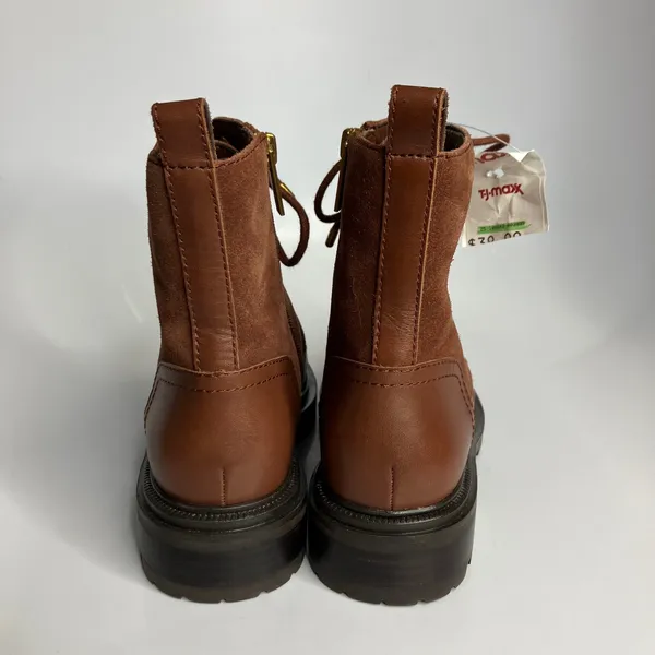 Vince Camuto Leasa brown‎ leather lace up boots women's size 6.5 combat moto - Image 4