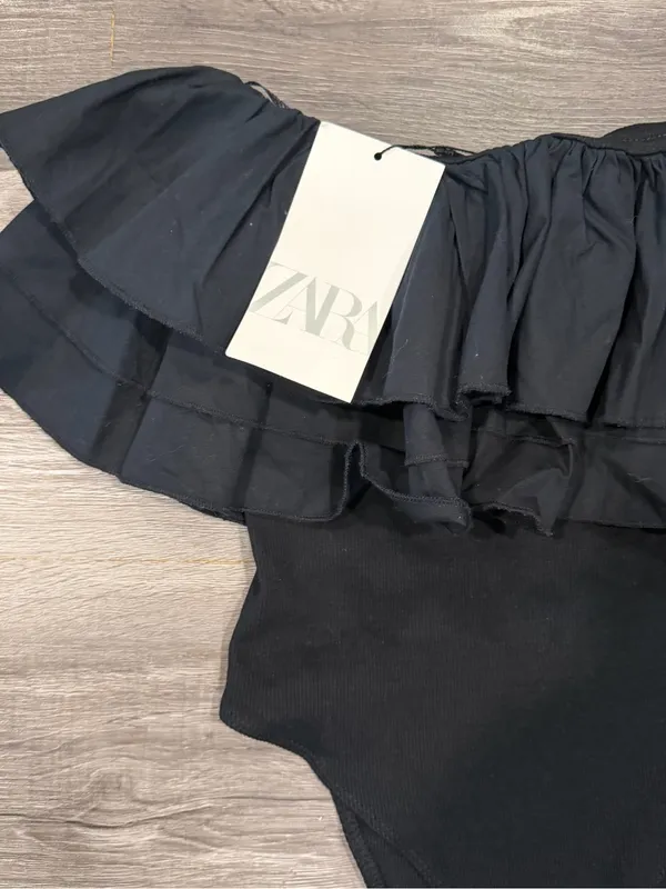Zara Women's Black Off Shoulder Ruffled Bodysuit Size M NWT - Image 2
