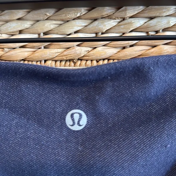 Lululemon Mid-Rise Navy Blue Twill Stretch Knit Legging, 8 - Image 5