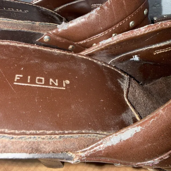 Vintage‎ Y2K Fioni Brown Boho Studded Mule Festival Faux Leather Heels 8.5 - Image 6