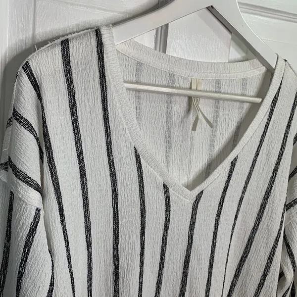 Anthropologie Willa Stripe V Neck Textured Boho Long- sleeve Top W-040 Sz S - Image 4