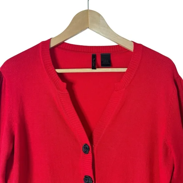 Nue Options Red Knit Cardigan Black Rose Buttons Size L - Image 7