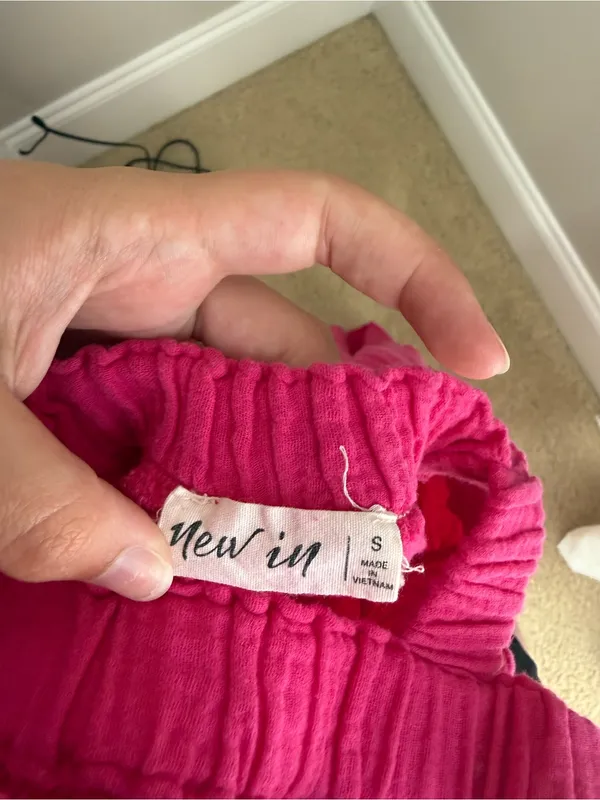 Boutique Fuchsia Ruffle - Image 4