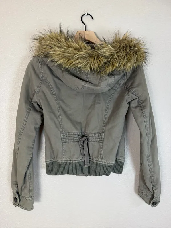Y2K Hollister Bella Swan Olive Green Fur Trim Hooded Jacket Grail size Small - Image 7