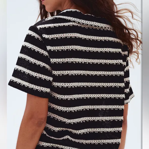 H&M new KNIT TOP WITH COLLAR‎ - Image 3