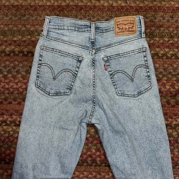 Levis Wedgie Straight Button Fly Ripped Knee Medium Wash Jeans - Image 6