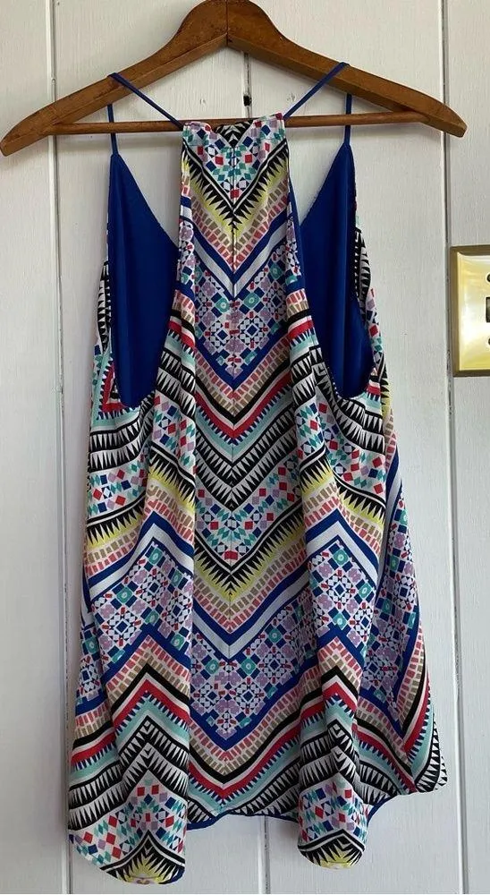 ⭐️ Maurices Colorful summery Tank Top Size Large - Image 4