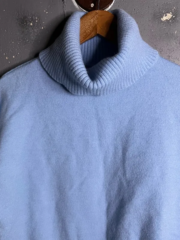 EDIKTED Isabelle Oversize Turtleneck Sweater in Light Blue. Size XS/S - Image 5