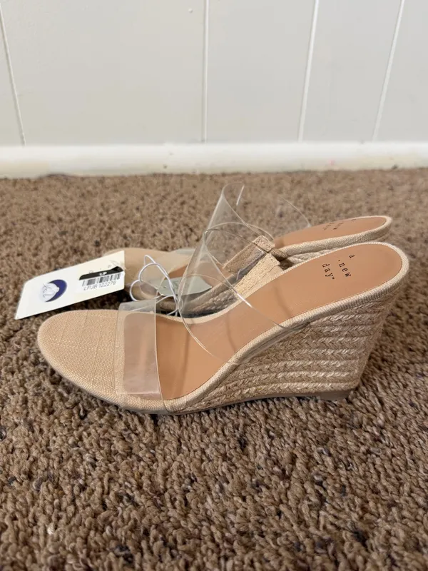 A New Day Clear Strap Espadrille Wedge Sandals Nude Beige Size 6 NWT - Image 3