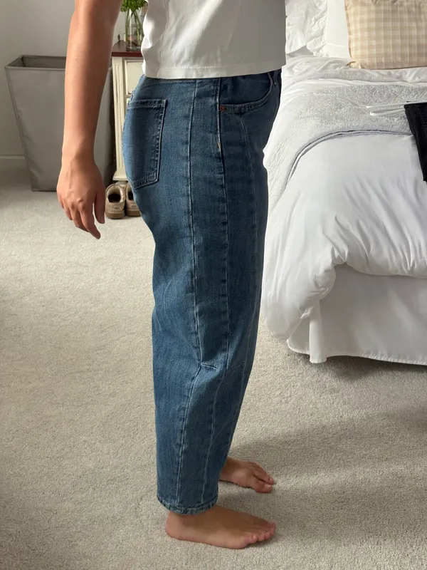Old Navy Barrel Jeans - Image 3