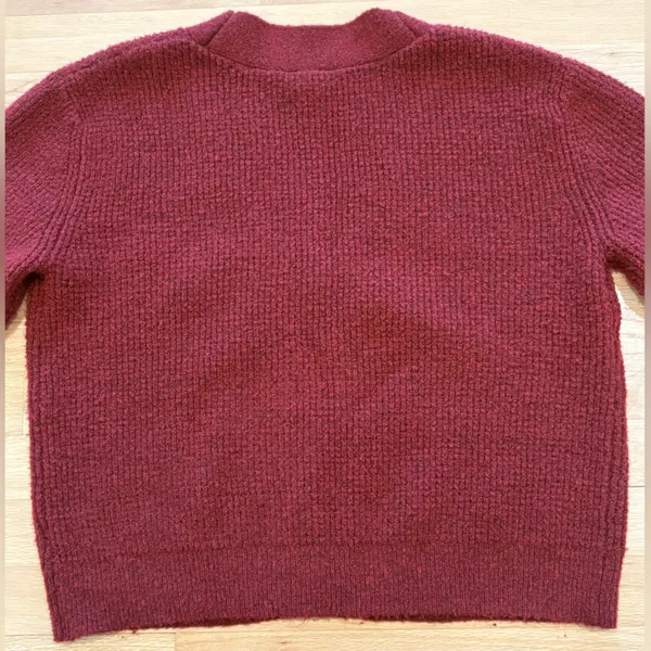 Time & Tru Sweater Set - Image 10