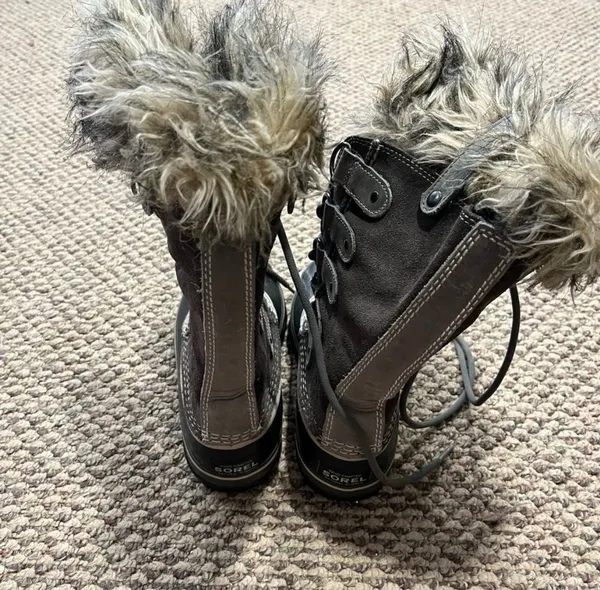 Sorel Joan of Arctic Waterproof Insulated Winter Snow Boots Size 5 Gray Leather - Image 6