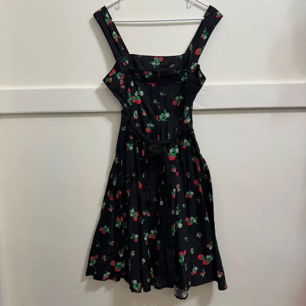 Hell Bunny Isobel Dress in Strawberry Print (L) - Image 3
