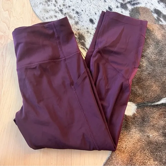 LULULEMON Burgundy Pace Rival‎ High-Rise Crop 22" Athletic Leggings Size 6 - Image 4