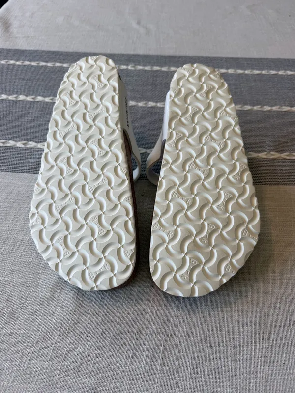 Birkenstock Gizeh Thong Sandals White Women’s Size 39 - Image 9