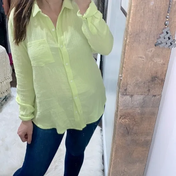 LUCKY Brand lime green cotton button down top size small - Image 2