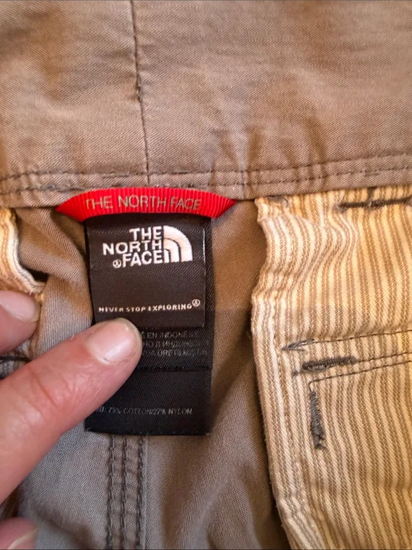 The North Face Womens Lightweight Cargo Pants - Taupe - Image 10
