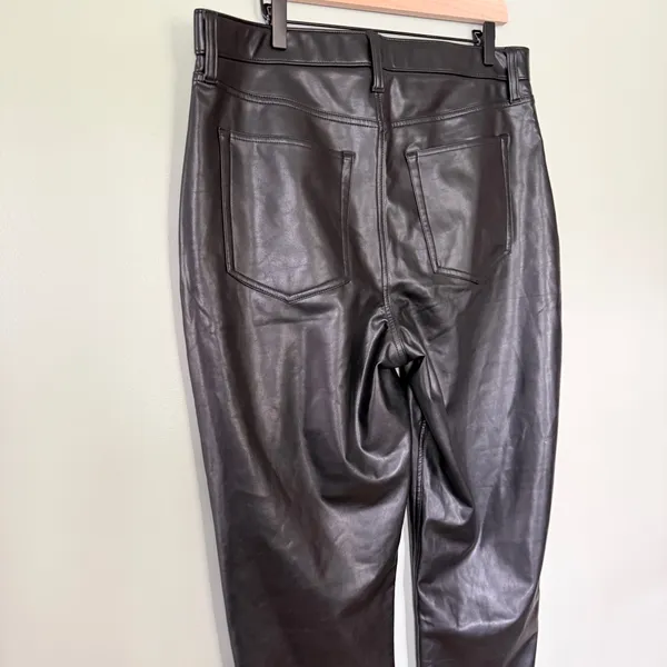 Abercrombie & Fitch The 90s Straight Ultra High Rise Vegan Leather Black Size 33 - Image 7