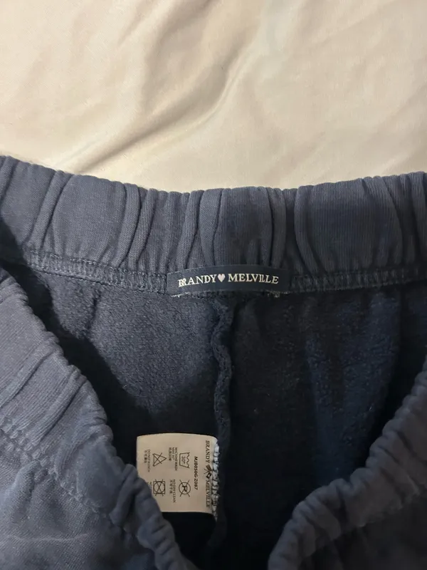 Brandy Melville Lounge Shorts - Image 4