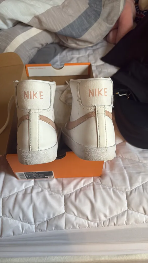 Nike Women’s Blazer Mid 77 - Image 7