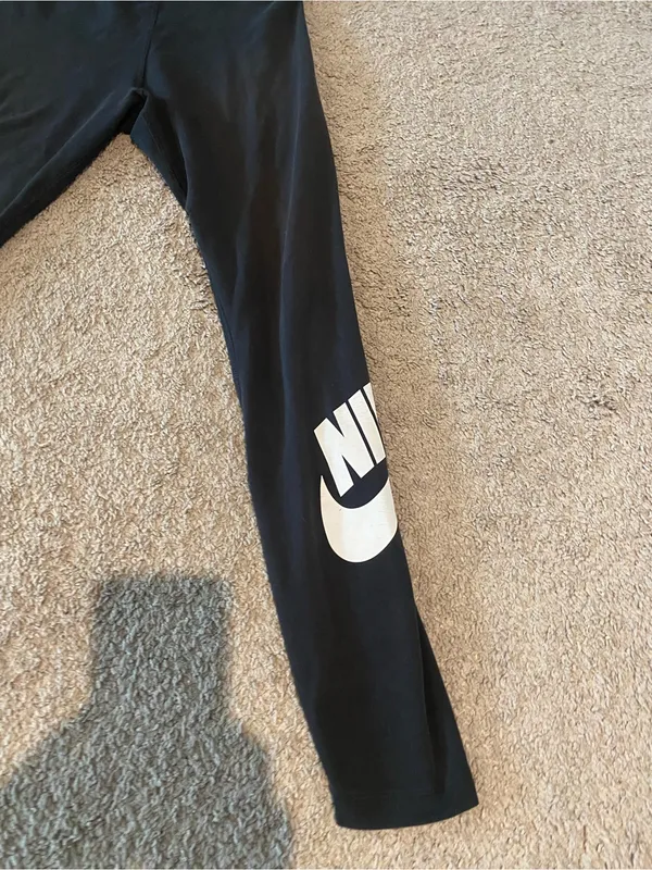 NIKE women’s White Logo Leggings - Image 2
