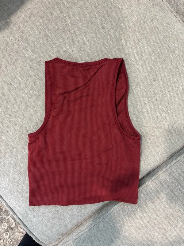 Athleta Cropped Tank Top Workout - Image 3